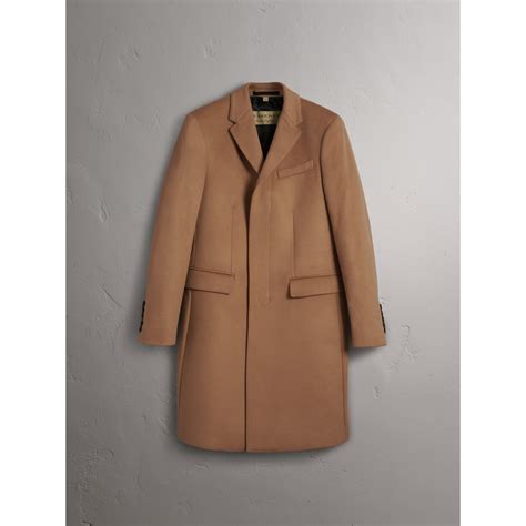 burberry kaschmir-daunenjacke mit pelz herren|Eleganter Mantel aus Wolle und Kaschmir (Camelfarben).